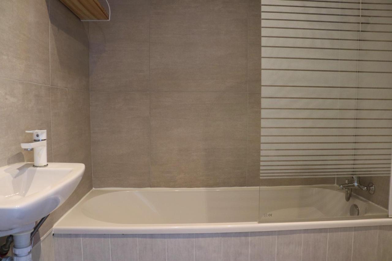 Le Risle - Hotel Montfort-sur-Risle Εξωτερικό φωτογραφία